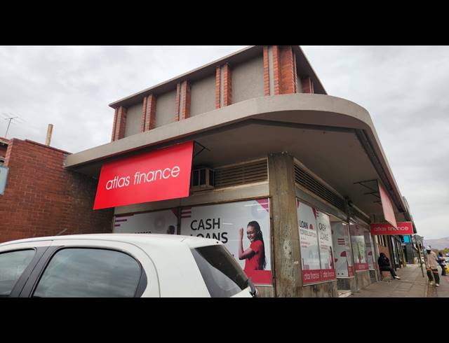 500M² RETAIL FOR SALE IN RUSTENBURG CENTRAL